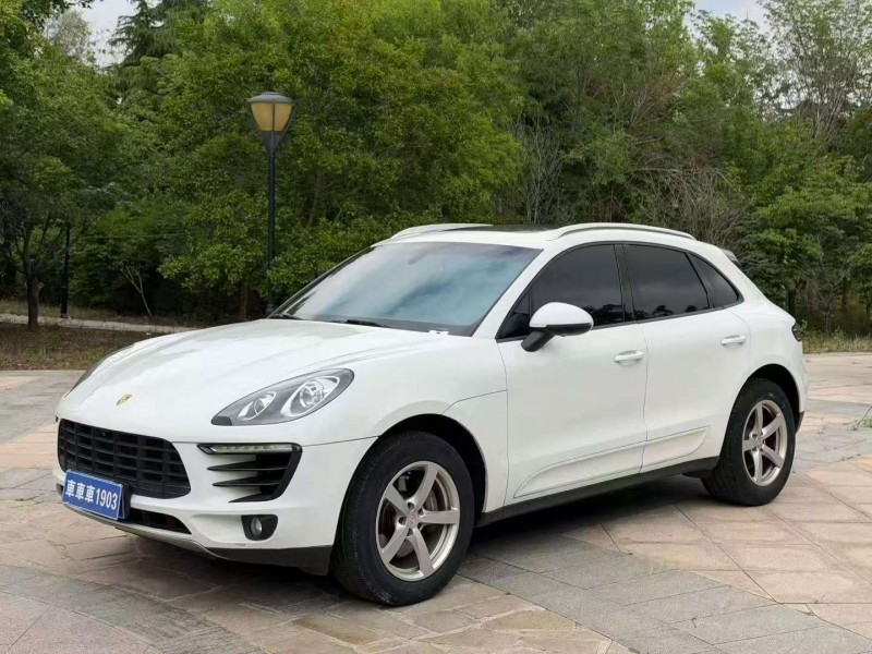 東營14年保時捷Macan3