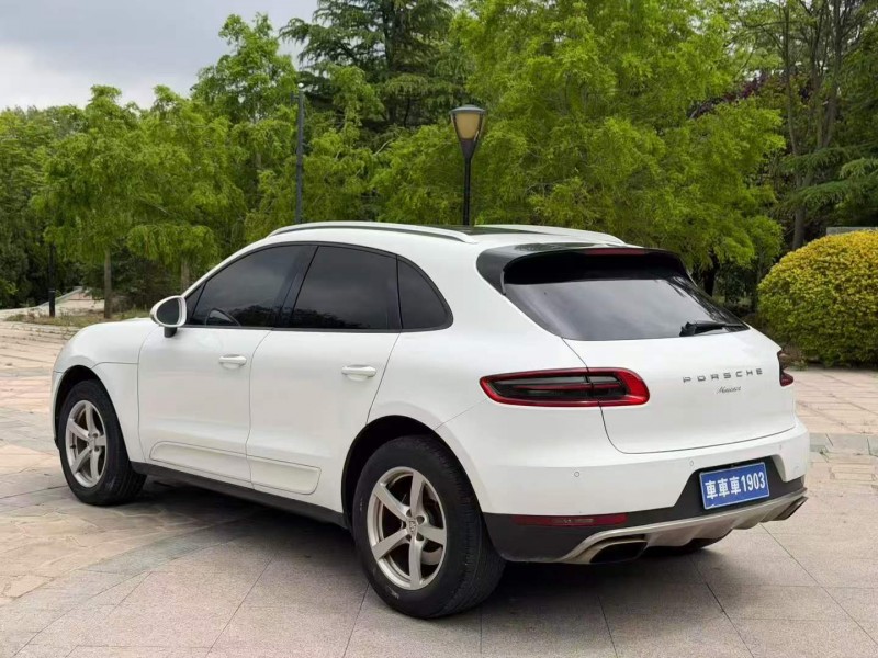 東營14年保時捷Macan9