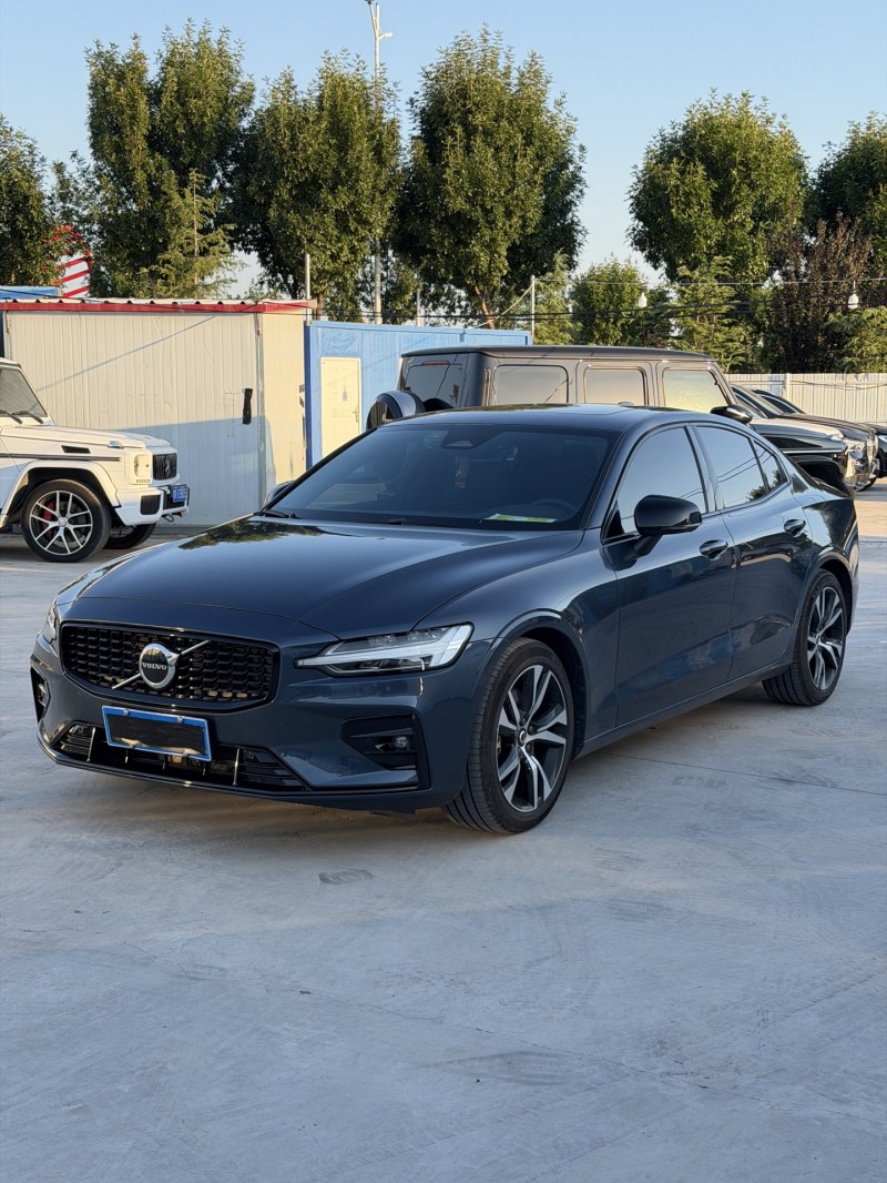 新乡25年沃尔沃S60L3