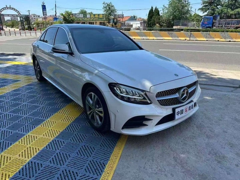 东营21年奔驰C2