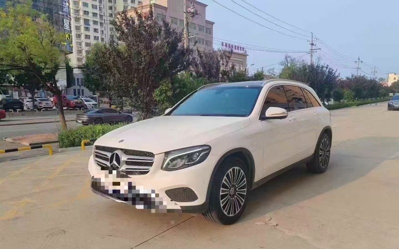 济宁19年奔驰GLC3