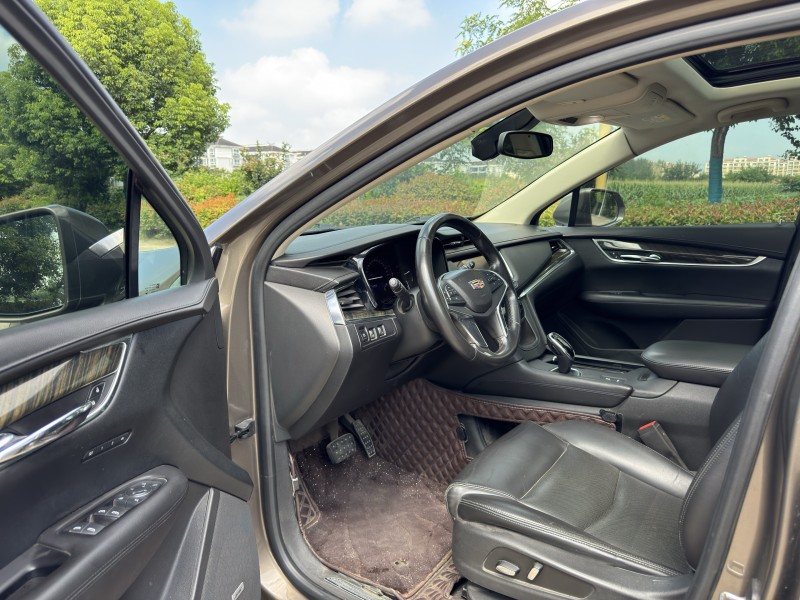 盐城16年凯迪拉克XT56