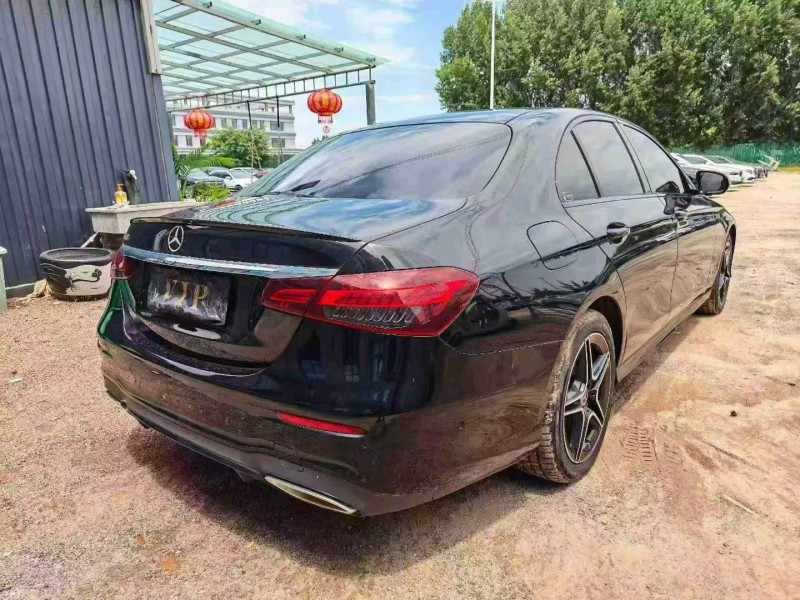 郑州21年奔驰E8