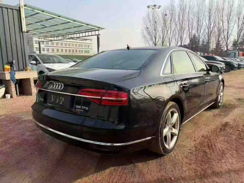郑州13年奥迪A8L7