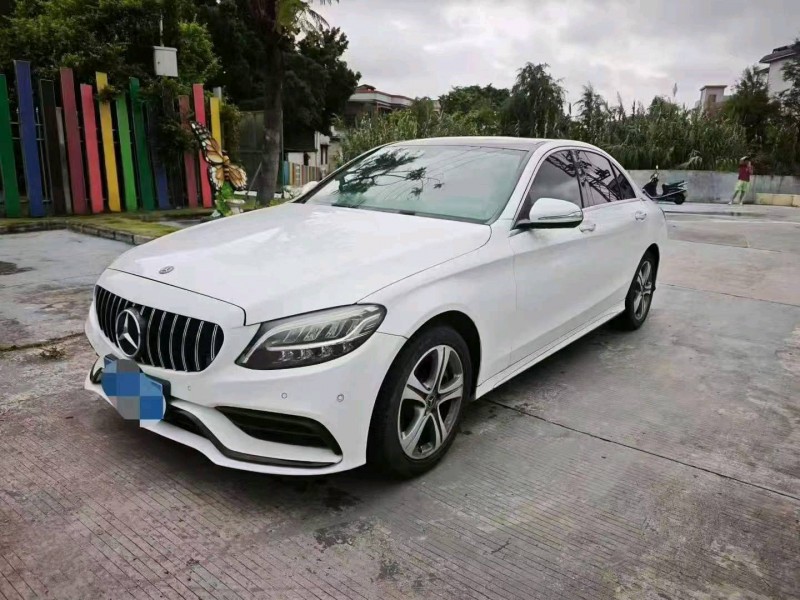 广州19年奔驰C2