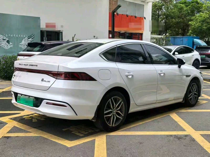广州21年比亚迪秦9