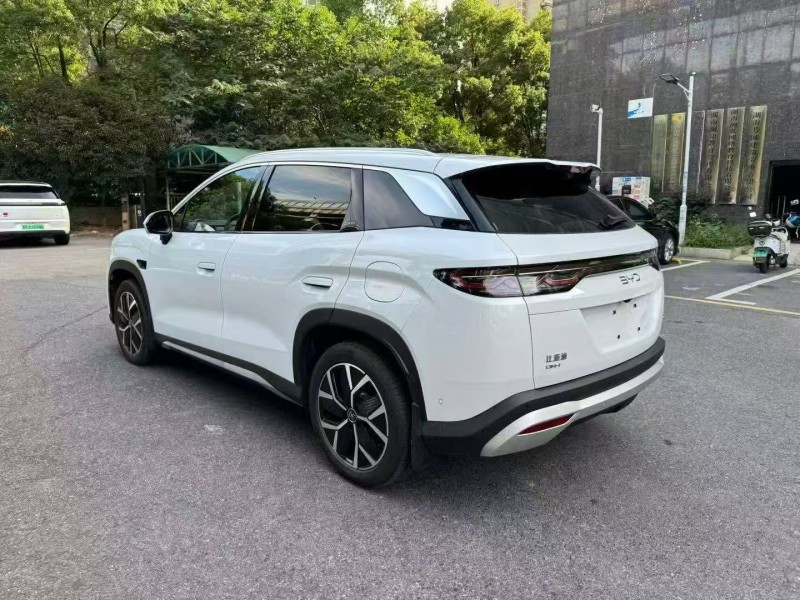 湘潭26年比亚迪宋8