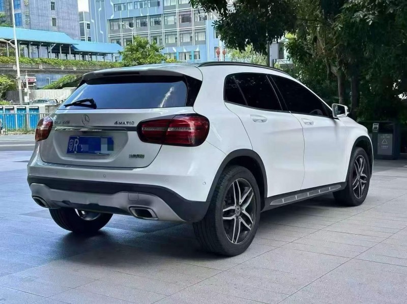 深圳18年奔驰GLA8