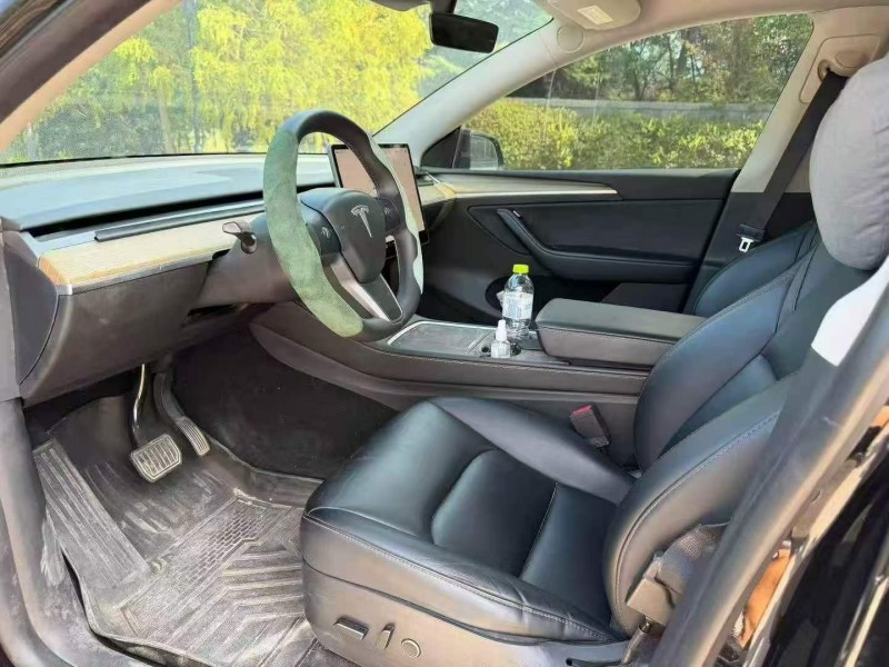 东营22年特斯拉MODEL Y4