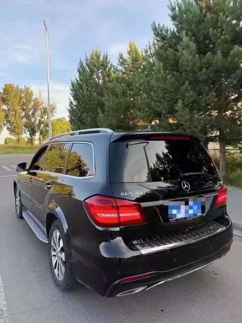 呼伦贝尔18年奔驰GLS4