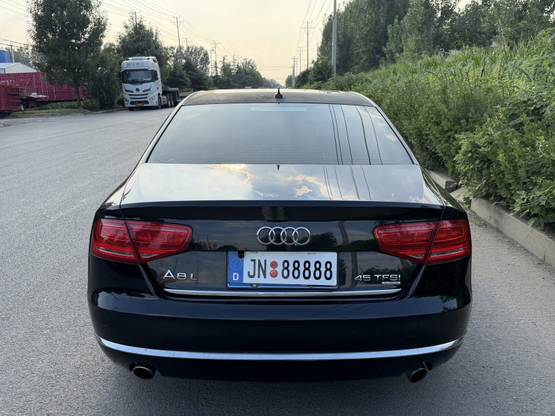 濟寧14年奧迪A8L9