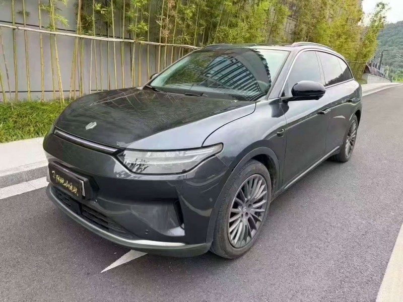 嘉興25年零跑汽車C112