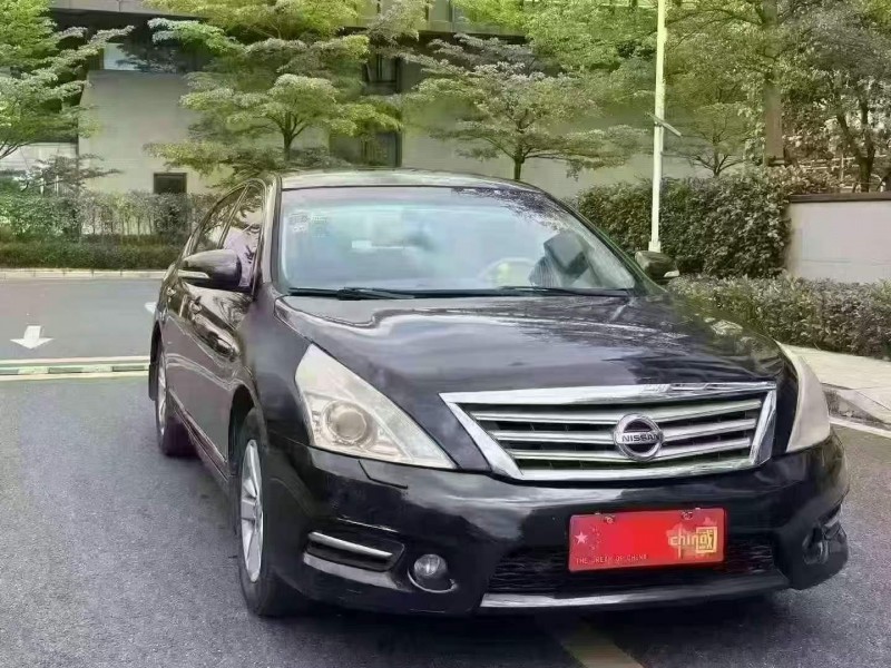 广州11年日产天籁2