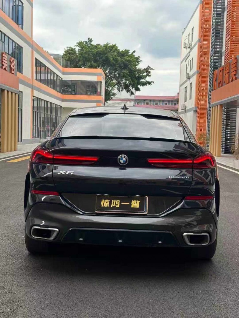 广州21年宝马X69
