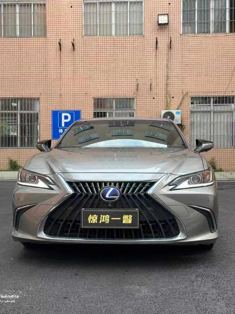 广州22年雷克萨斯ES1