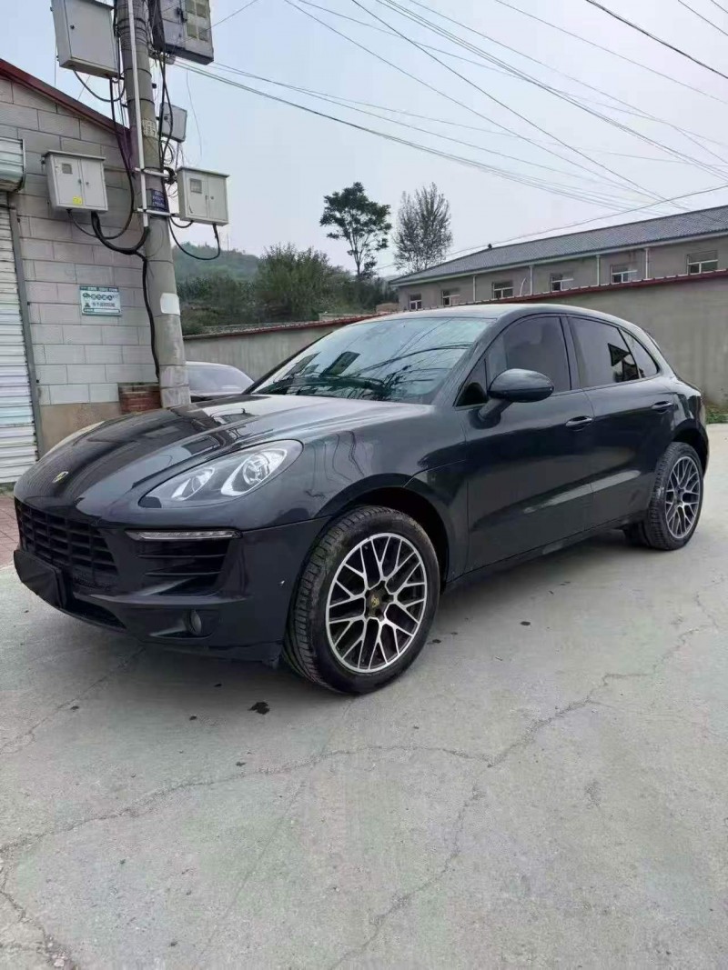 张家口17年保时捷Macan3