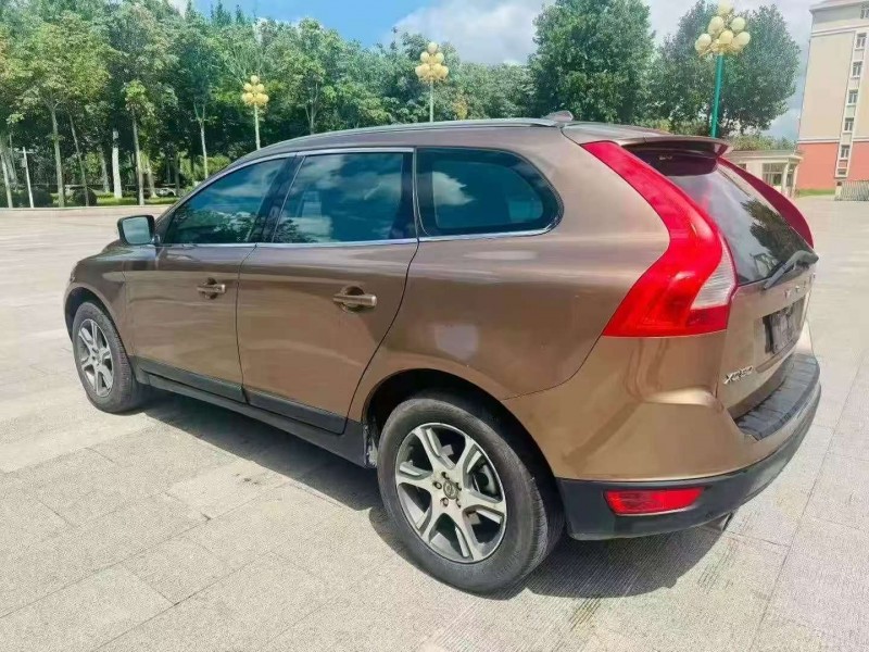 東營12年沃爾沃XC607