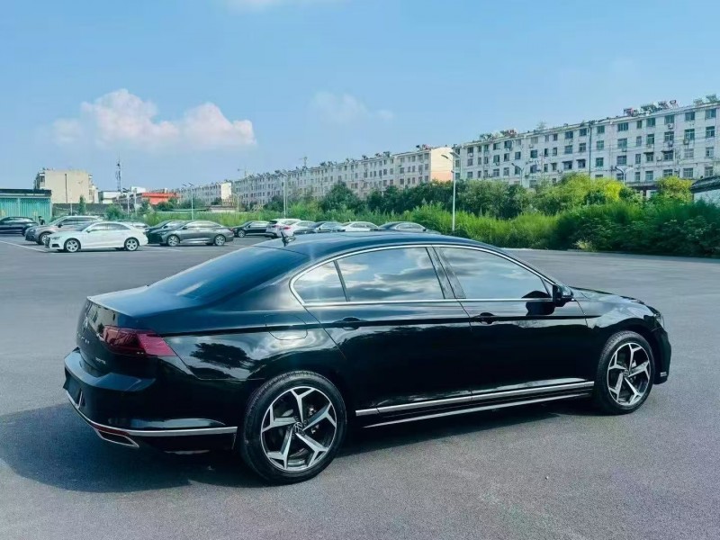 聊城25年大众迈腾8