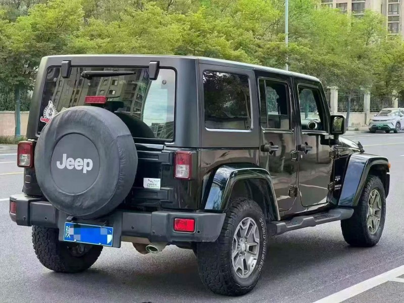 安阳18年Jeep牧马人7