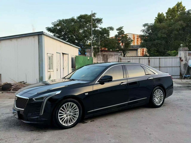 济宁19年凯迪拉克CT63