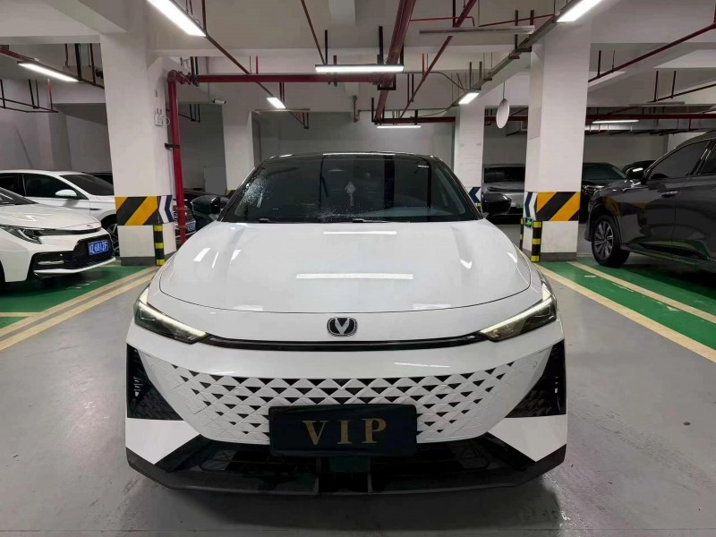 成都25年長安汽車UNI1