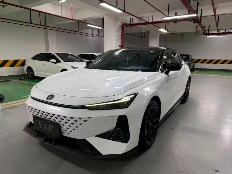 成都25年長安汽車UNI3