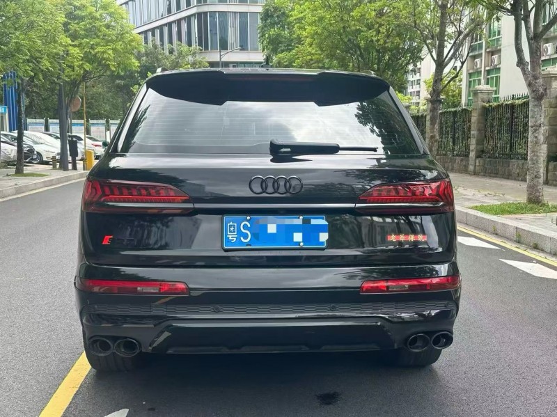 深圳20年奥迪Q79