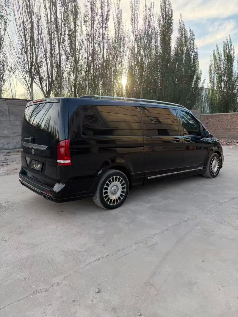 乌海20年奔驰V8
