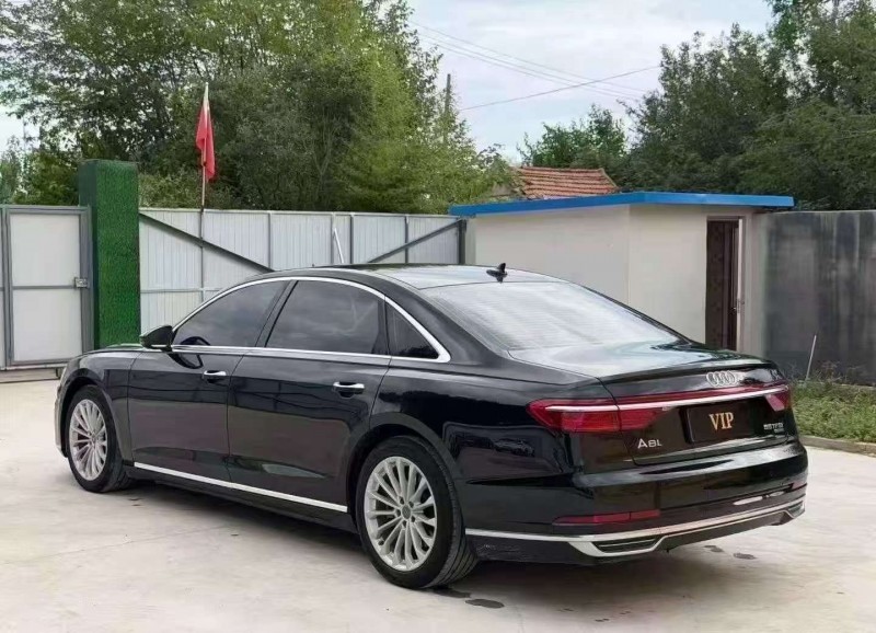 濰坊18年奧迪A8L7
