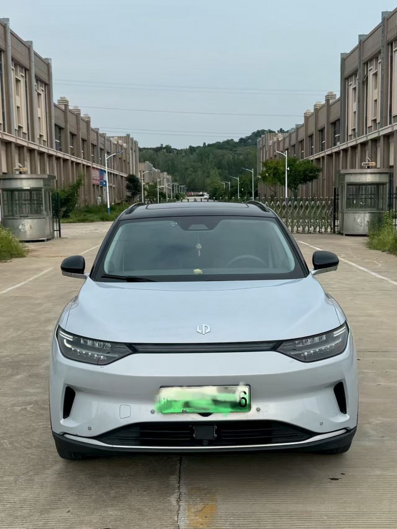 棗莊22年零跑汽車C111