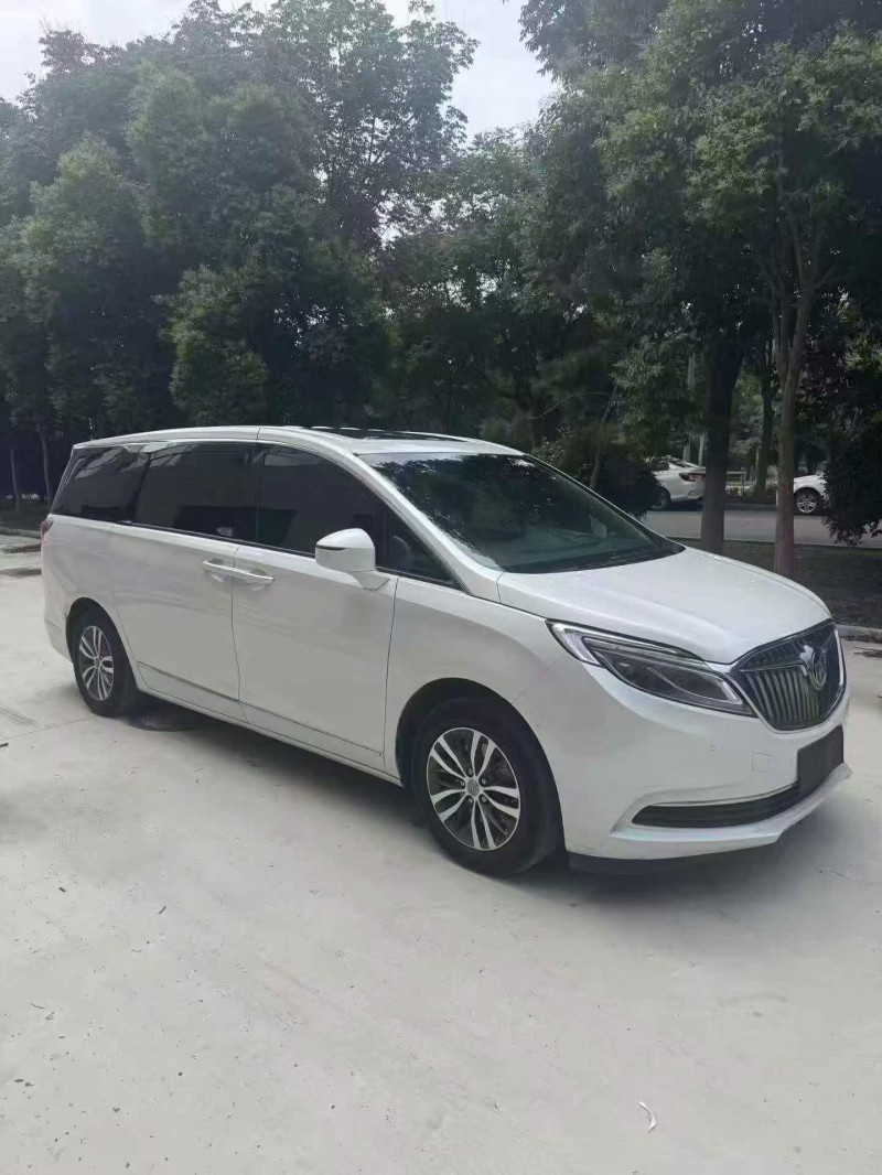 潍坊19年别克GL82