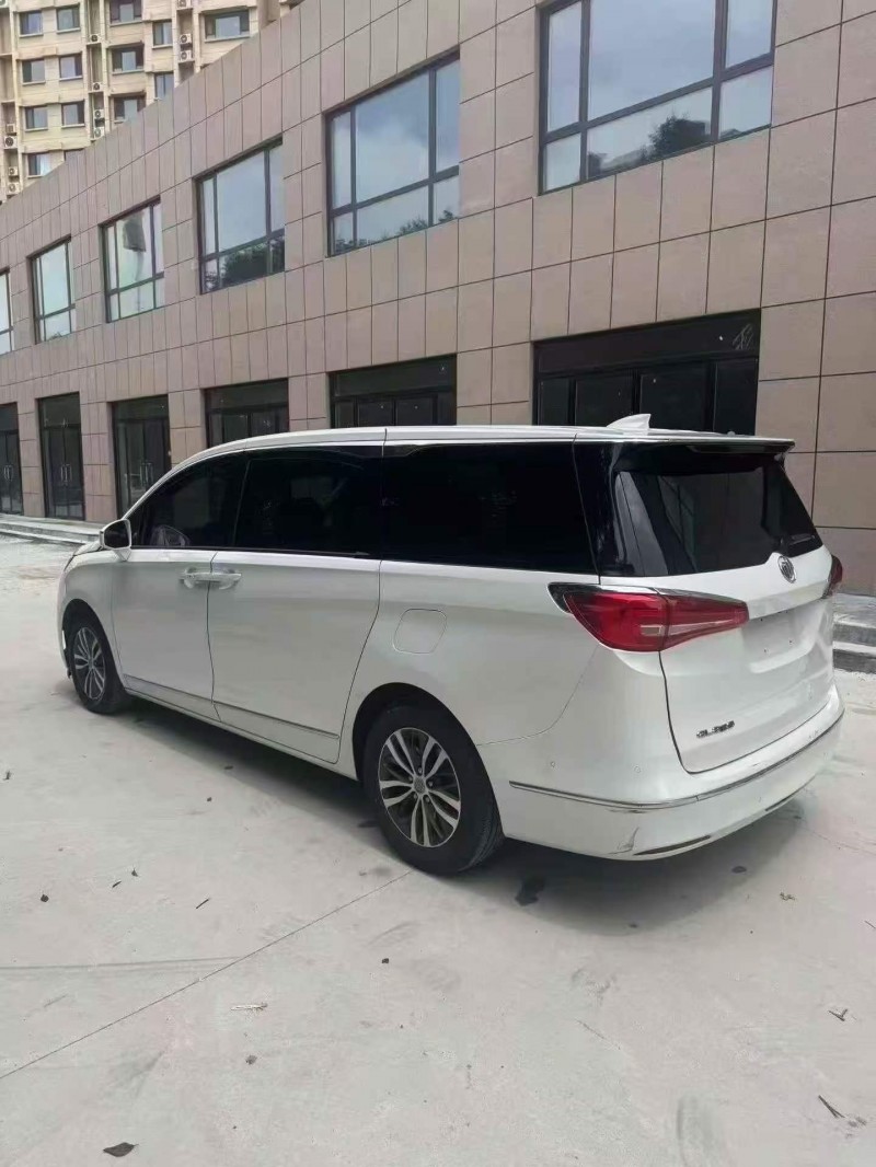 潍坊19年别克GL89