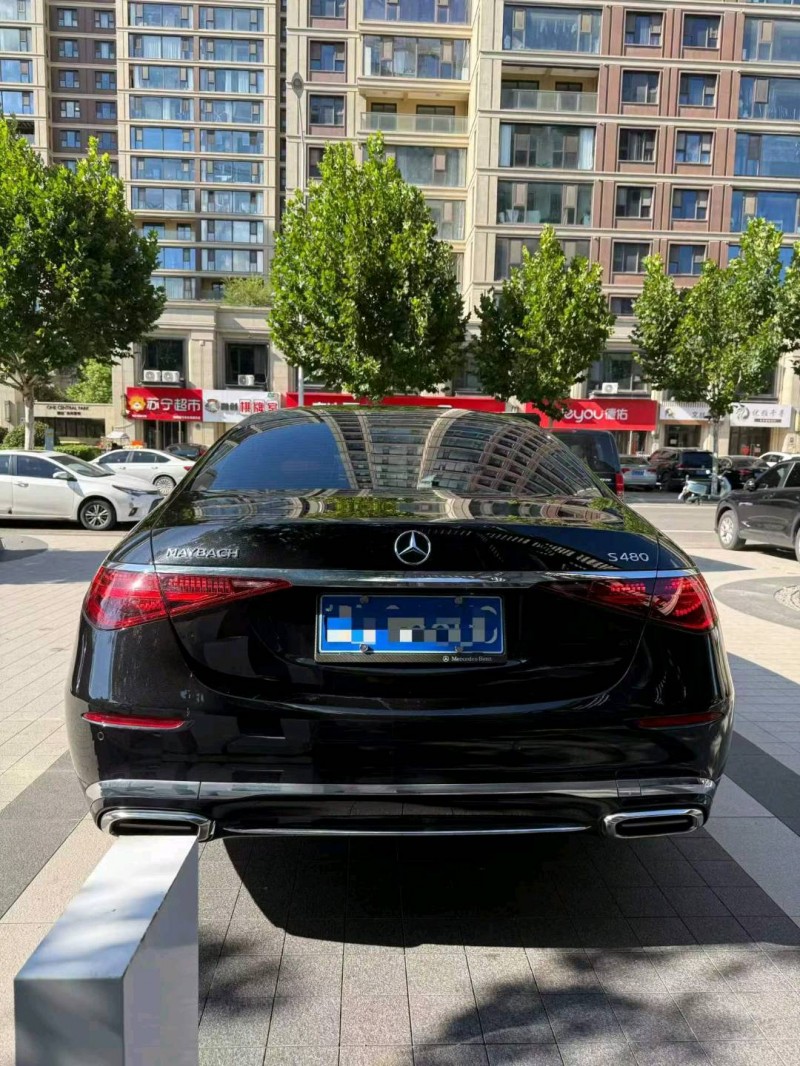 徐州25年奔驰迈巴赫S级9