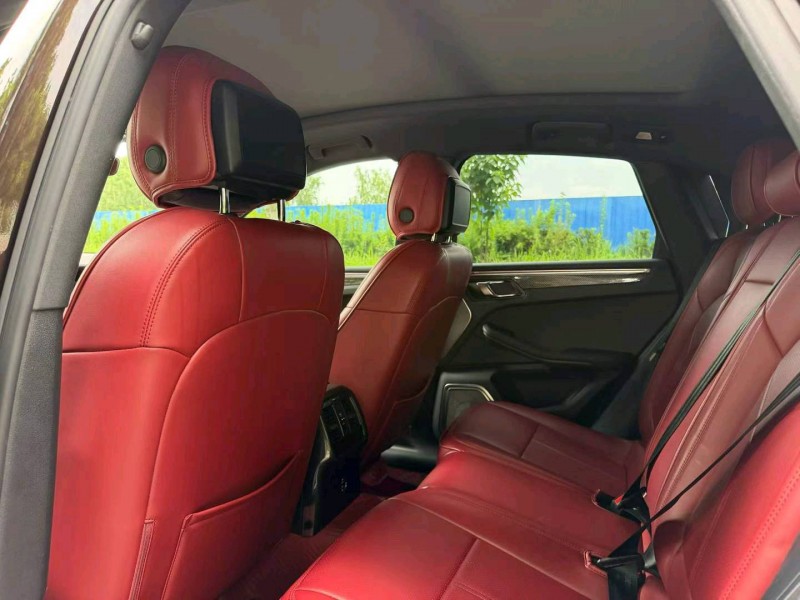 徐州19年保时捷Macan9