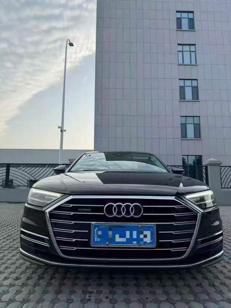 煙臺22年奧迪A8L1