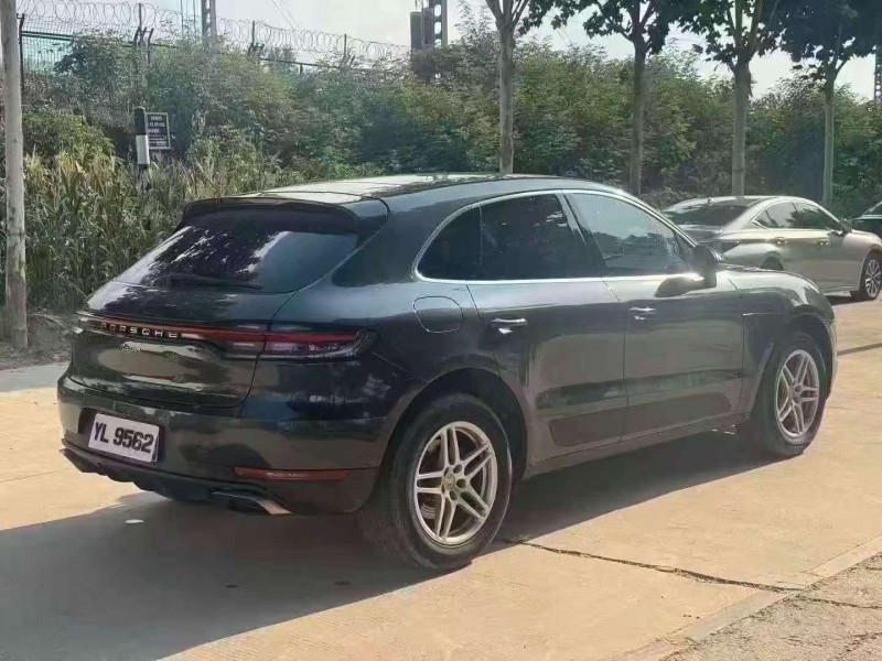 平顶山19年保时捷Macan9