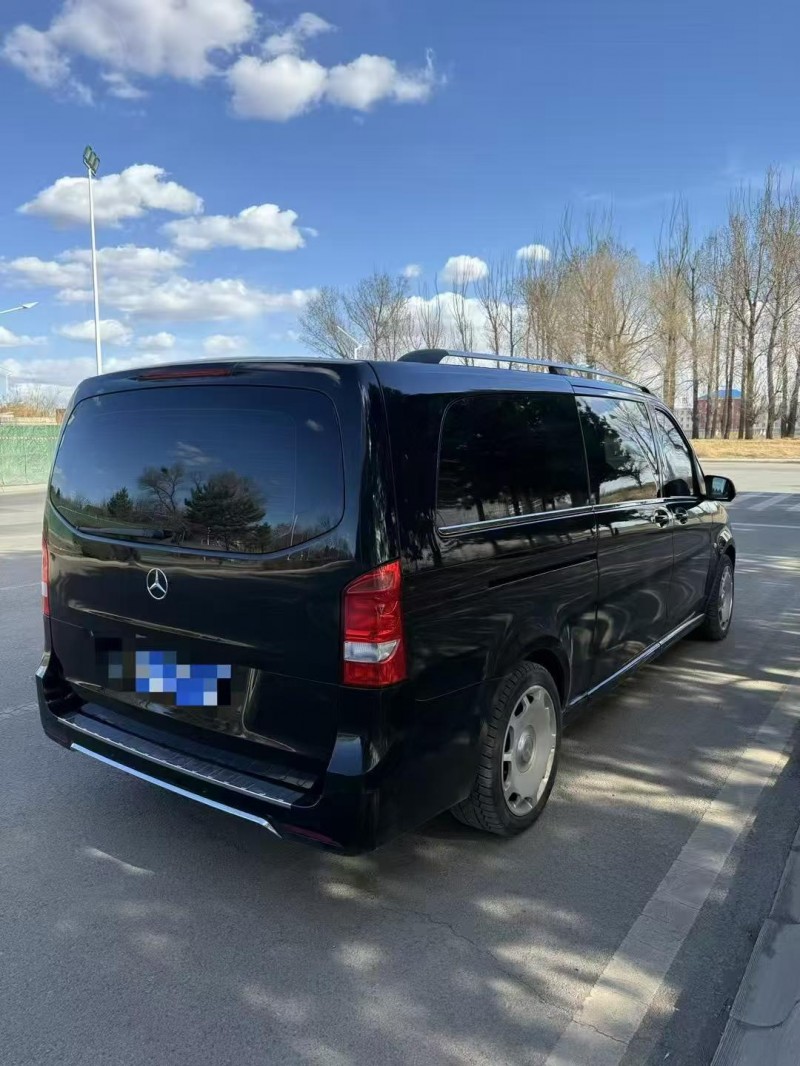 呼和浩特19年奔驰V9