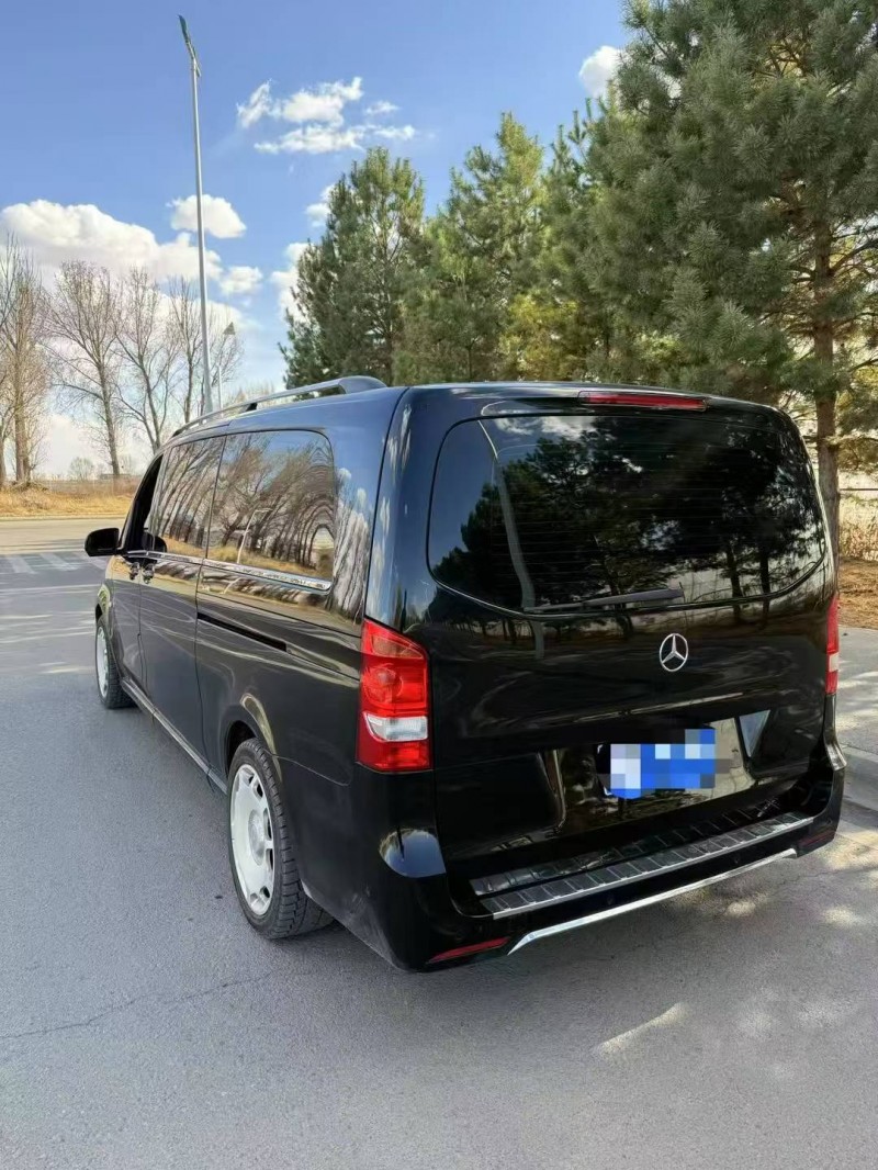 呼和浩特19年奔驰V10