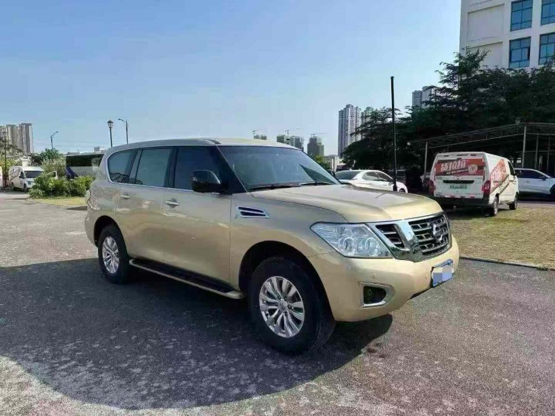 南寧17年日產途樂2