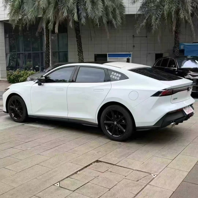 佛山25年长安汽车UNI8