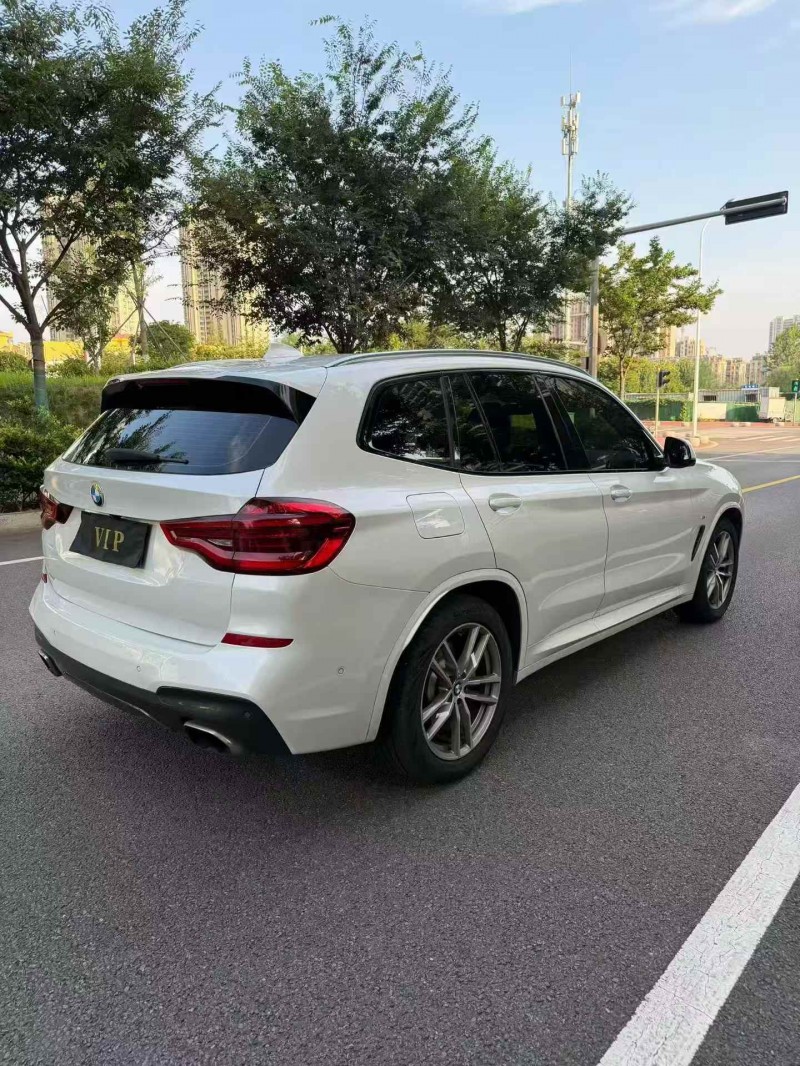 济宁19年宝马X37