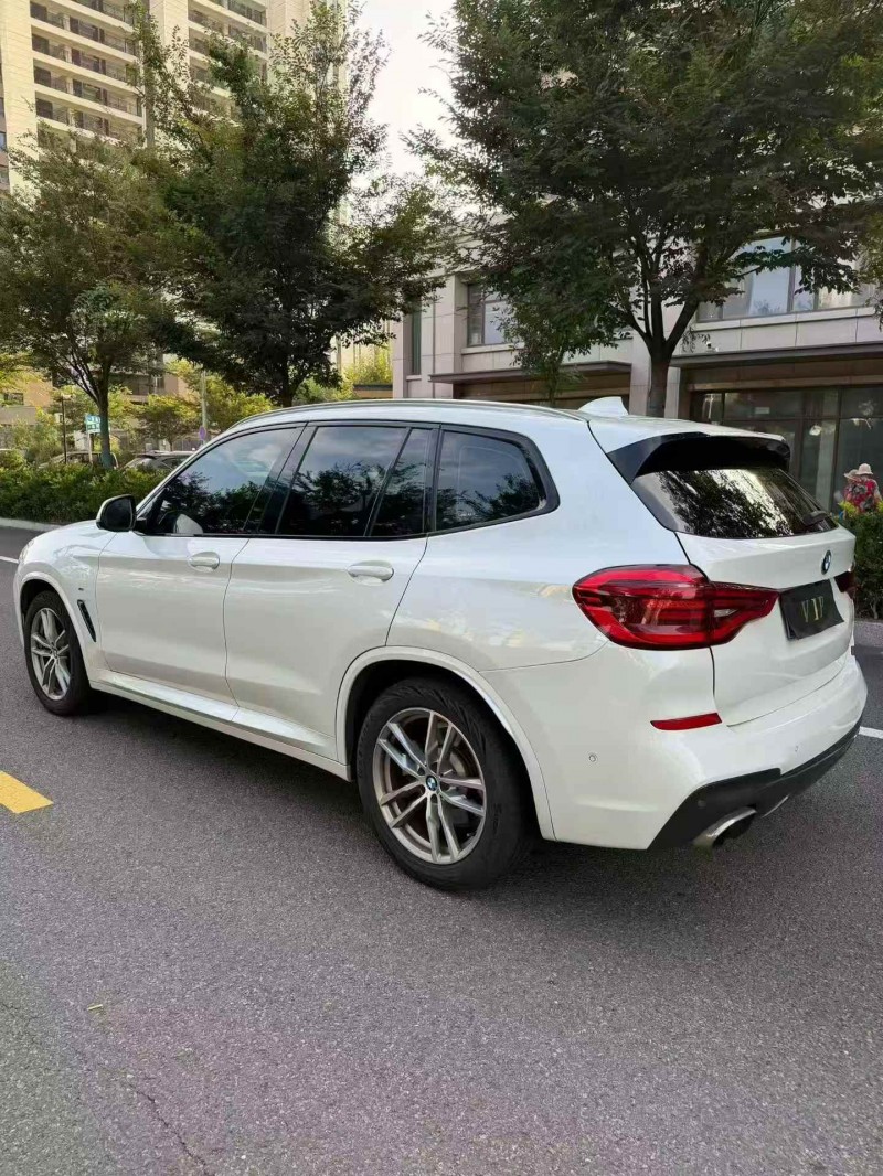 济宁19年宝马X39