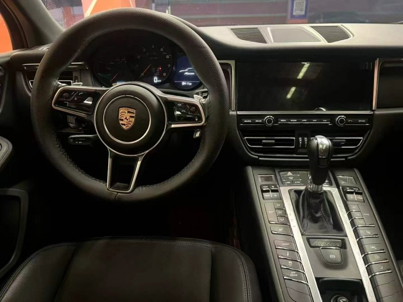 長沙20年保時捷Macan5