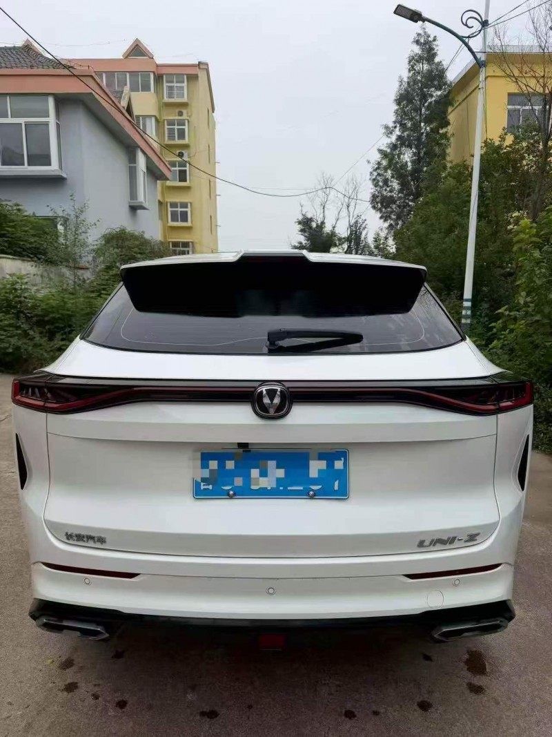 东营24年长安汽车UNI9