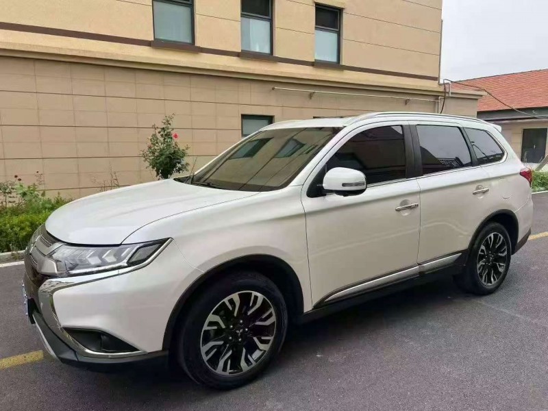 潍坊19年三菱欧蓝德3