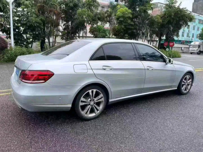佛山14年奔驰E8