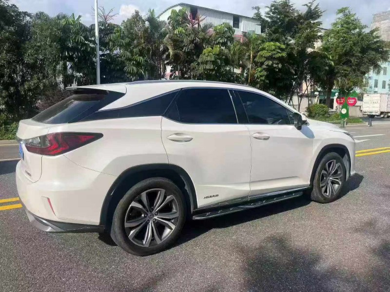 东营17年雷克萨斯NX7
