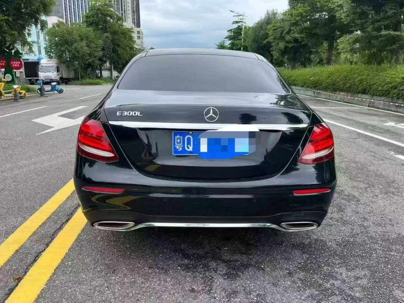 江门17年奔驰E9