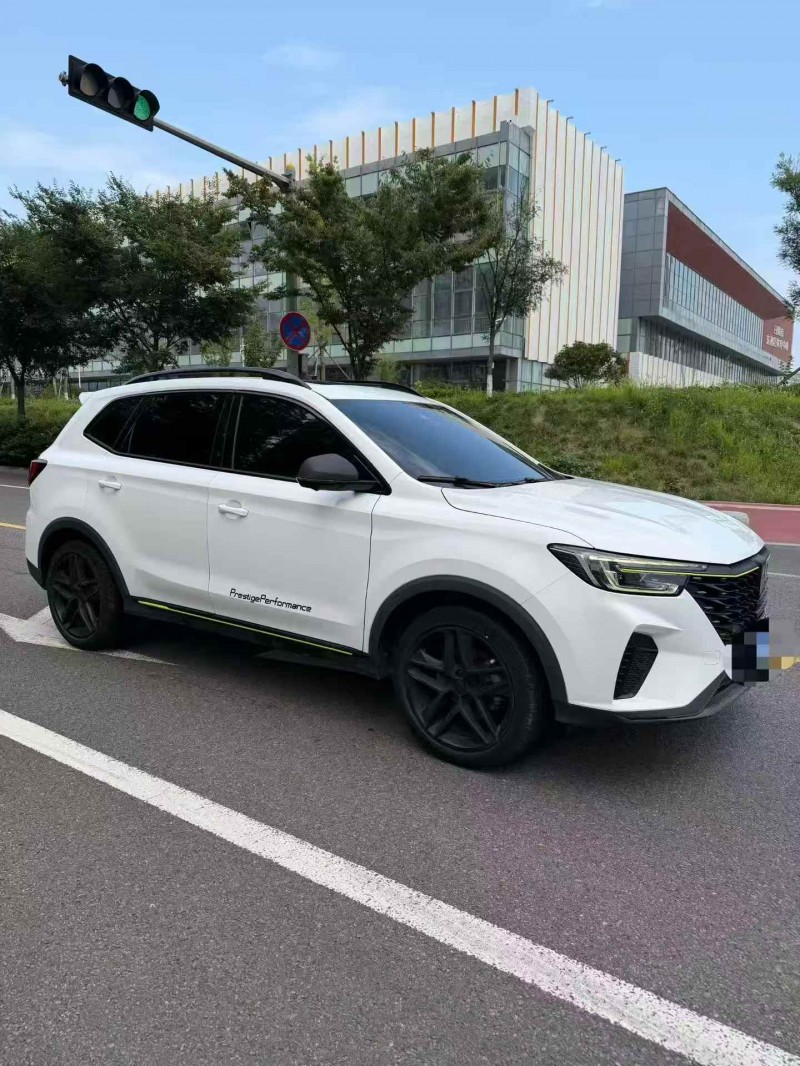 东营23年荣威RX52