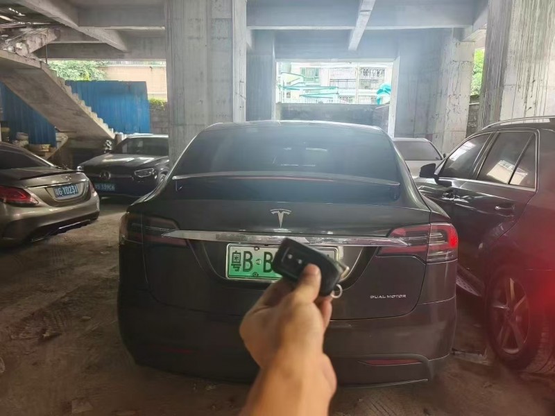 深圳21年特斯拉MODEL X9